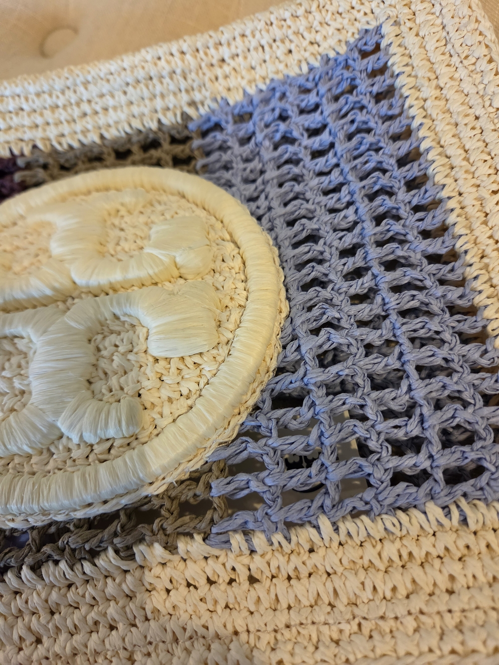 Tory Burch Ella Crochet Straw Clutch VERY RARE COLOR - Picture 2 of 8
